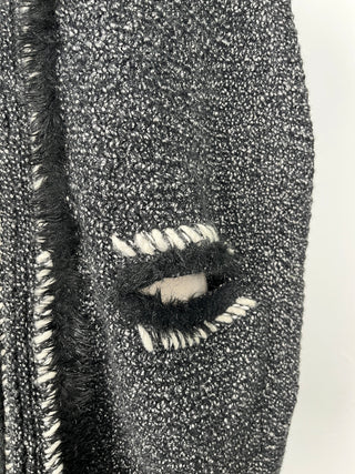 La Petite Veste Noire Cashmere Poncho