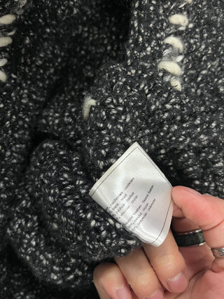 La Petite Veste Noire Cashmere Poncho