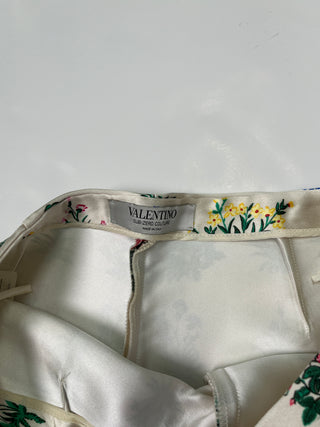 Beige Shorts With Floral Overall Print