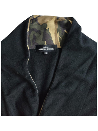 Black Thin Wool 4-Buttoned Cardigan