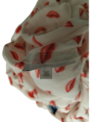 Beige Dress With Overall Lips Pattern