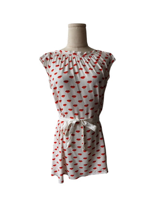 Beige Dress With Overall Lips Pattern