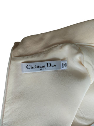 Creme V-Neck Dress With 2 Side Pockets