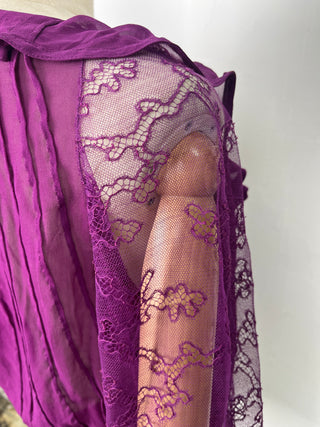 Mauve Scoop Neck Top With Ruffles And Lace Details