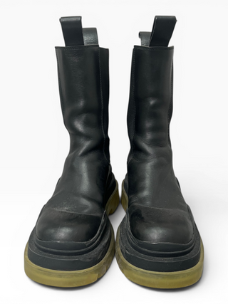 Black Tire Chelsea Leather Boots