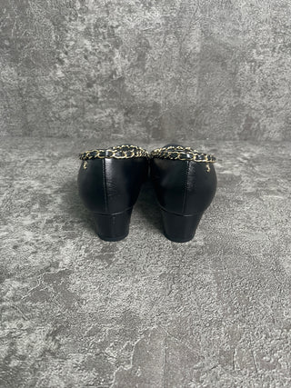 Black Leather Shoes With On-Tone Cloth Cap Toe