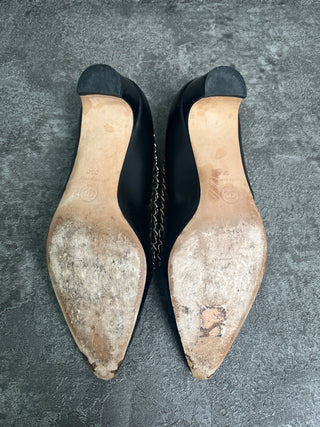 Black Leather Shoes With On-Tone Cloth Cap Toe