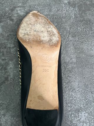 Black Leather Shoes With On-Tone Cloth Cap Toe