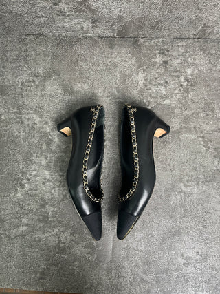 Black Leather Shoes With On-Tone Cloth Cap Toe