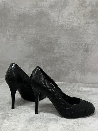 Black Classic Quilted Leather Pumps