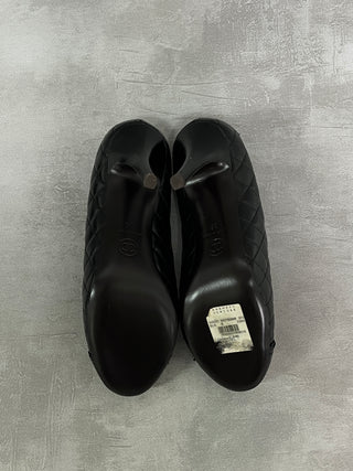 Black Classic Quilted Leather Pumps