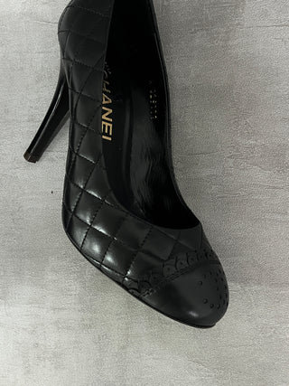 Black Classic Quilted Leather Pumps