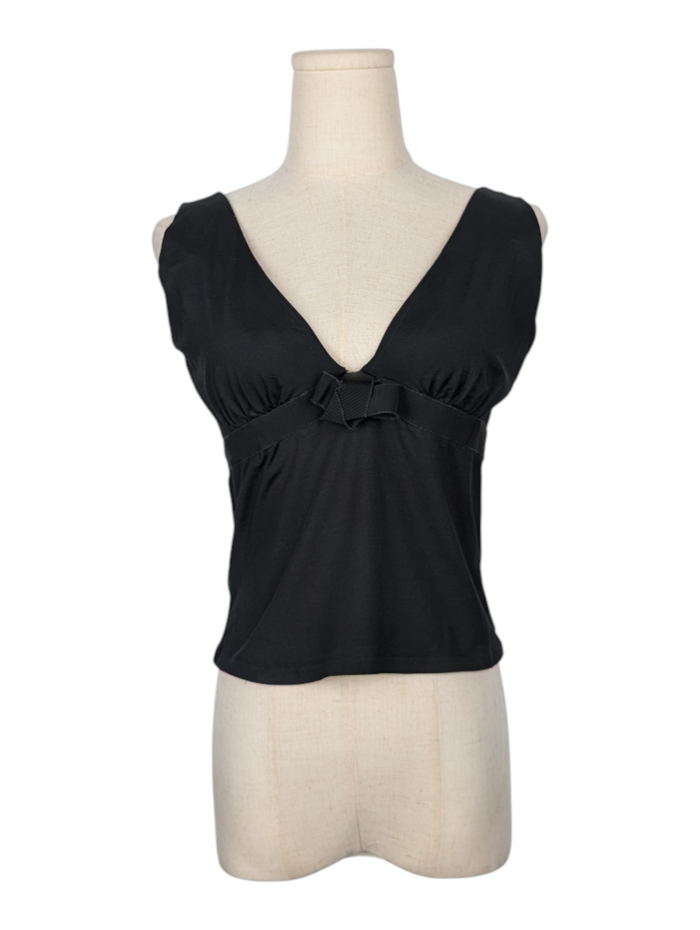 Black Sleeveless Low-V Top With V Back