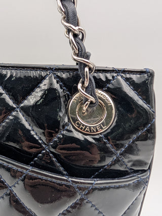 Black Patent Accordion Shopping Tote