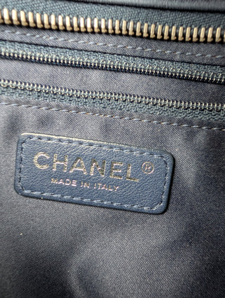 Black Patent Accordion Shopping Tote