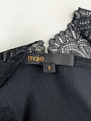Black Elastic Sleeveless Top With Lace Shoulders