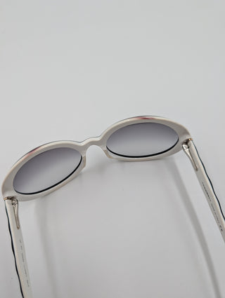 Black Round Sunglasses With Quilted "Matelasse" On The Side Arms And Inner White Contrast