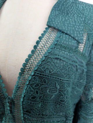 Green V-Neck Long Sleeves Pleated Dress With Lace Details