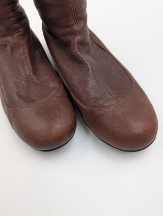 Brown Leather Flat High Boots With Zipper