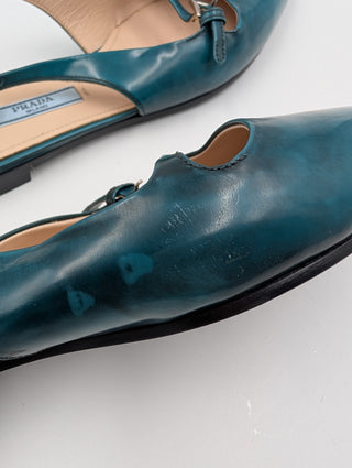 Emerald Green Leather Flat Pumps With Buckle