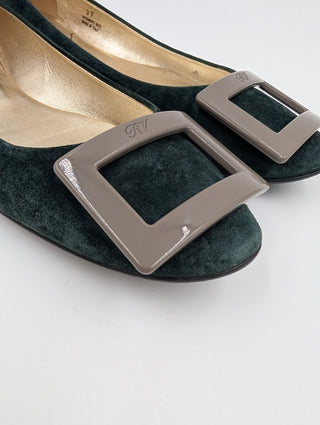 Green Suede Round-Toe Ballerinas