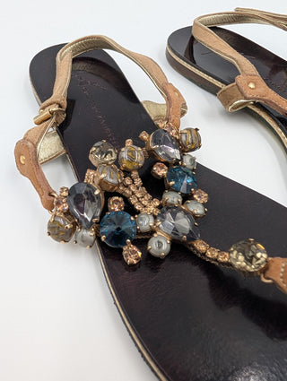 Flat Sandals With Crystal Embellishments