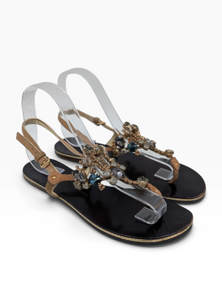 Flat Sandals With Crystal Embellishments