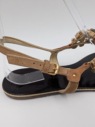 Flat Sandals With Crystal Embellishments