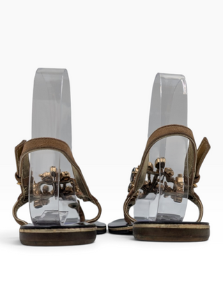 Flat Sandals With Crystal Embellishments