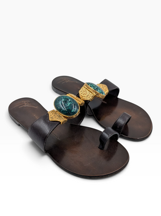 Brown Toe-Ring Sandals With Gemstone Buckle
