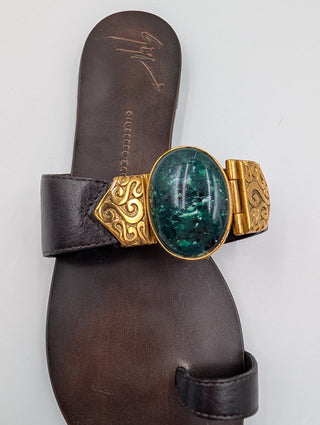 Brown Toe-Ring Sandals With Gemstone Buckle