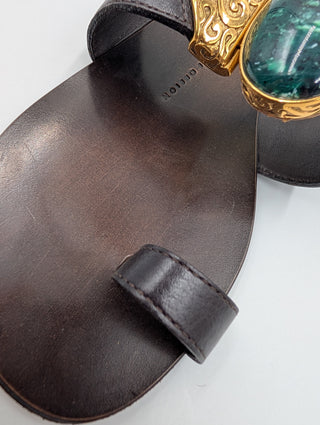 Brown Toe-Ring Sandals With Gemstone Buckle