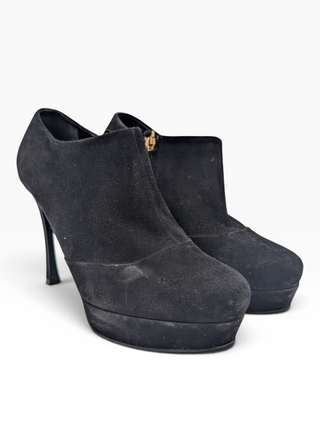 Black Suede Pumps