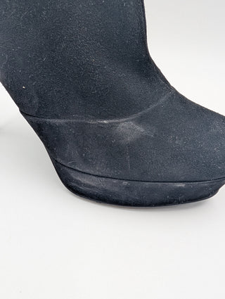 Black Suede Pumps