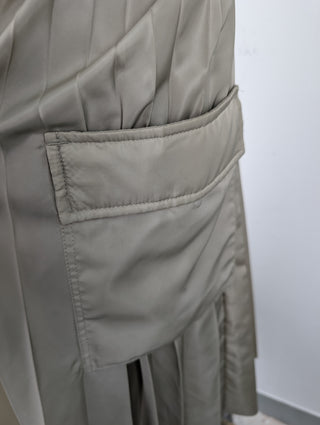 Sacai Khaki Twill Pleated Midi Skirt With Cargo Pockets, detail 2
